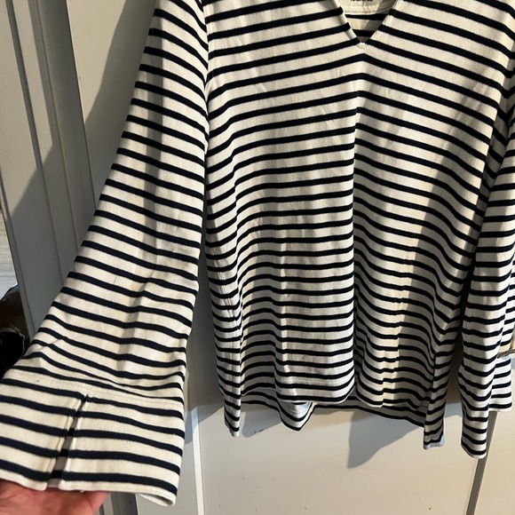 Tommy Bahama sweater women’s - Picture 4 of 6